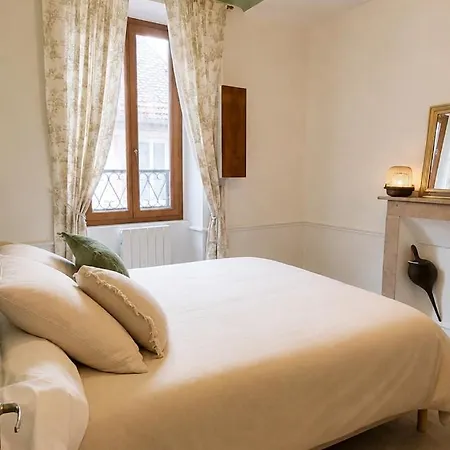 Le Refuge de Mandrin, Elegance et tranquilité Appartamento *